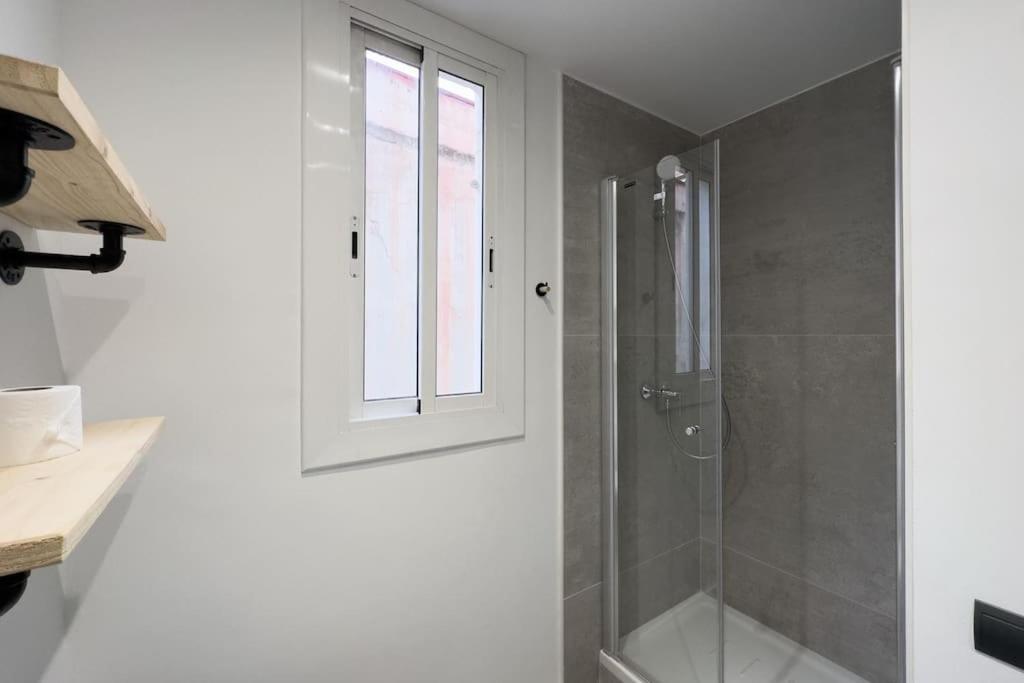 Bebarceloner Sants Apartments - 2 Bedrooms Esterno foto